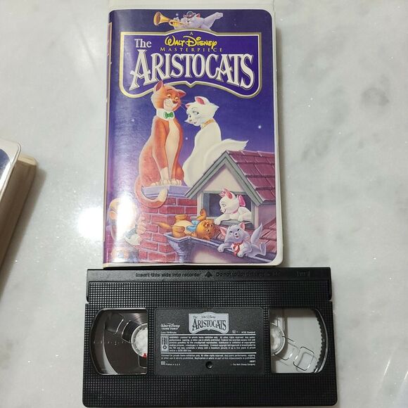 Walt Disney Lot of 4 VHS Videos 101 Dalmation, the Aristocrats, Davy Crockett, - Picture 4 of 6
